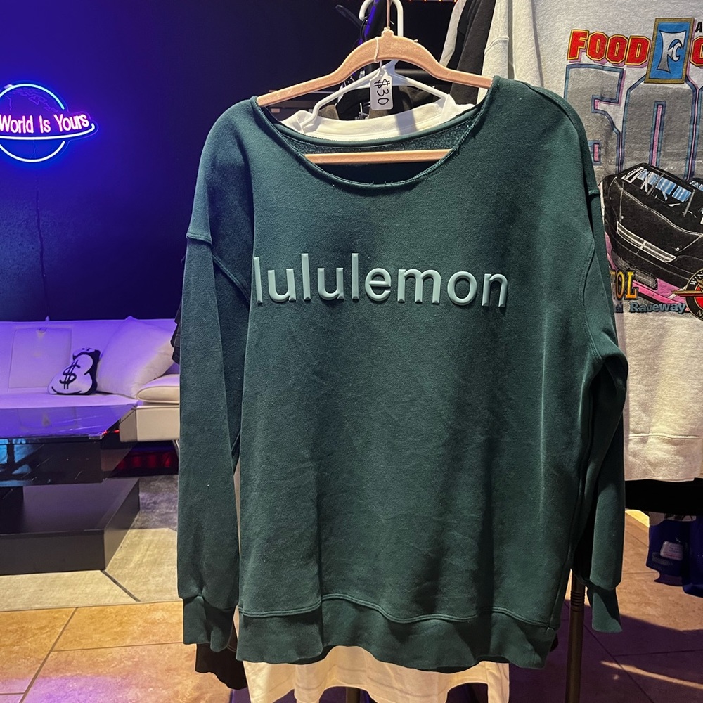 Lululemon Perfectly Oversized Crew Fleece sweatshirt